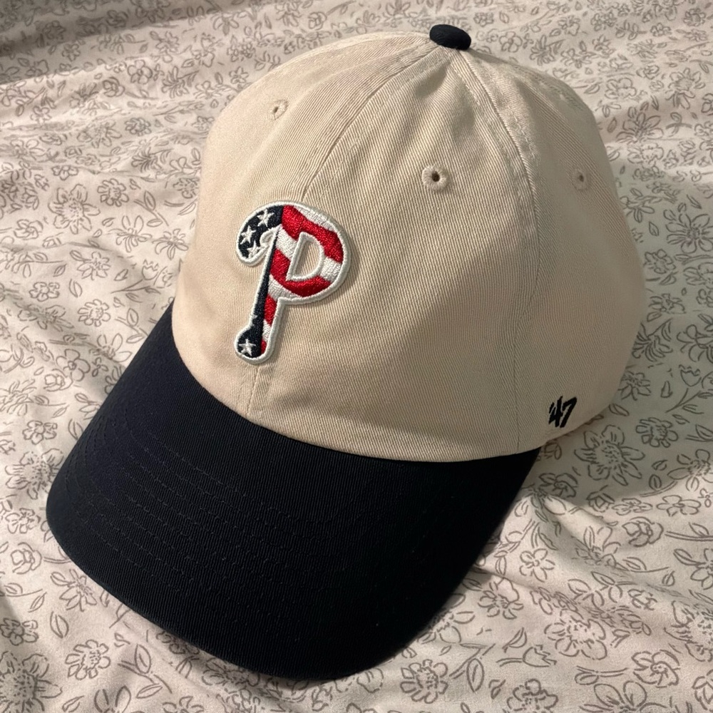 Philadelphia Phillies Patriotic Hat, Two Tone (47 Brand)